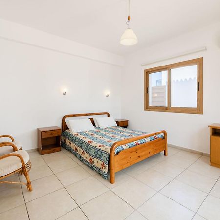 Villa Ira Finiki 라치 외부 사진