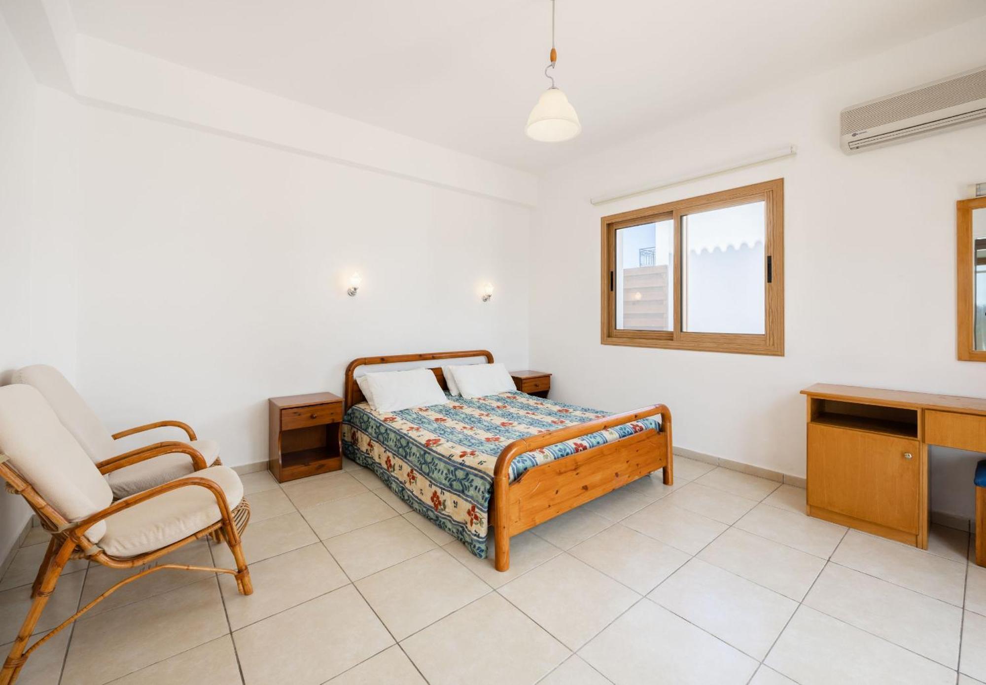 Villa Ira Finiki 라치 외부 사진