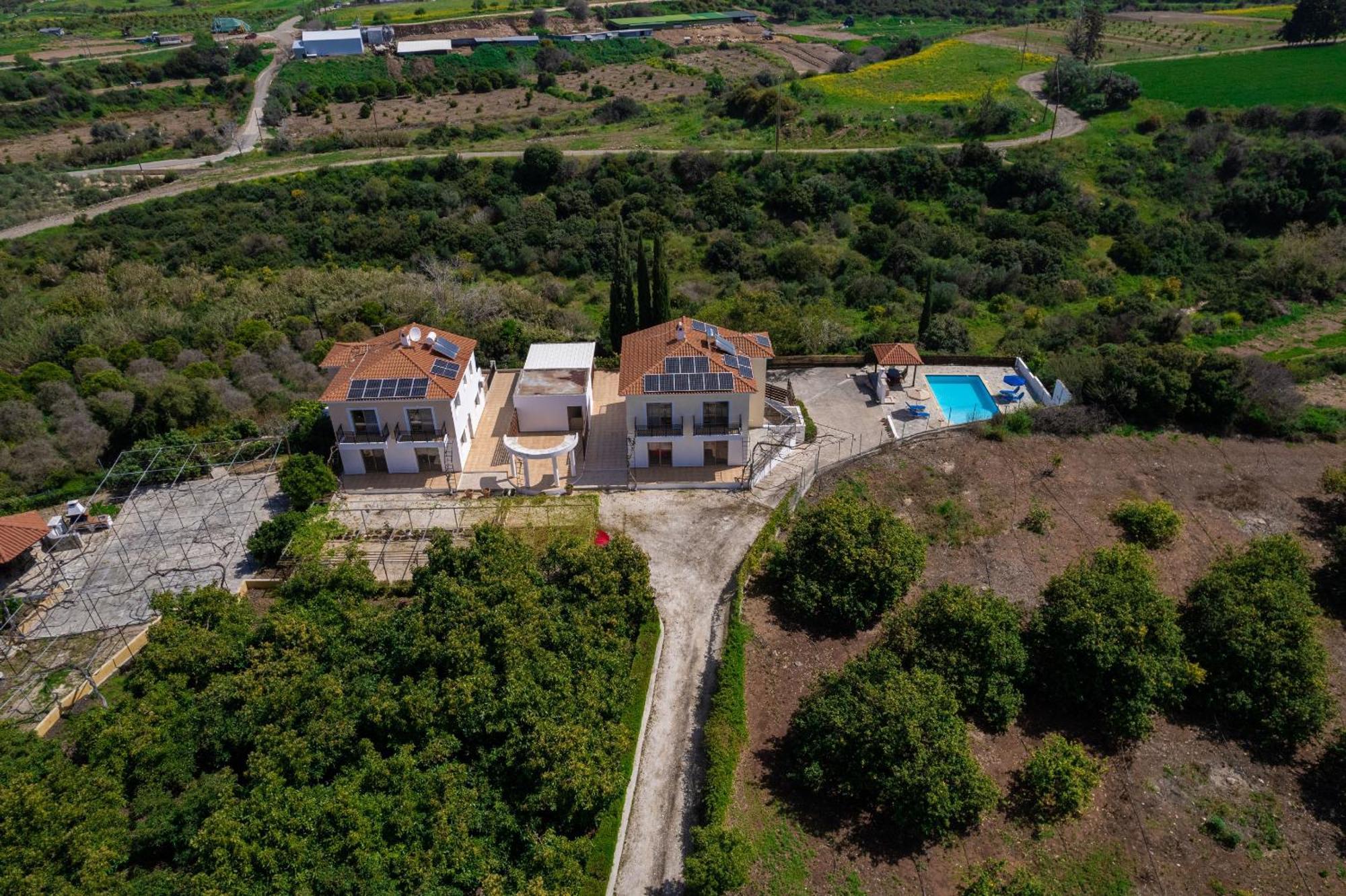 Villa Ira Finiki 라치 외부 사진